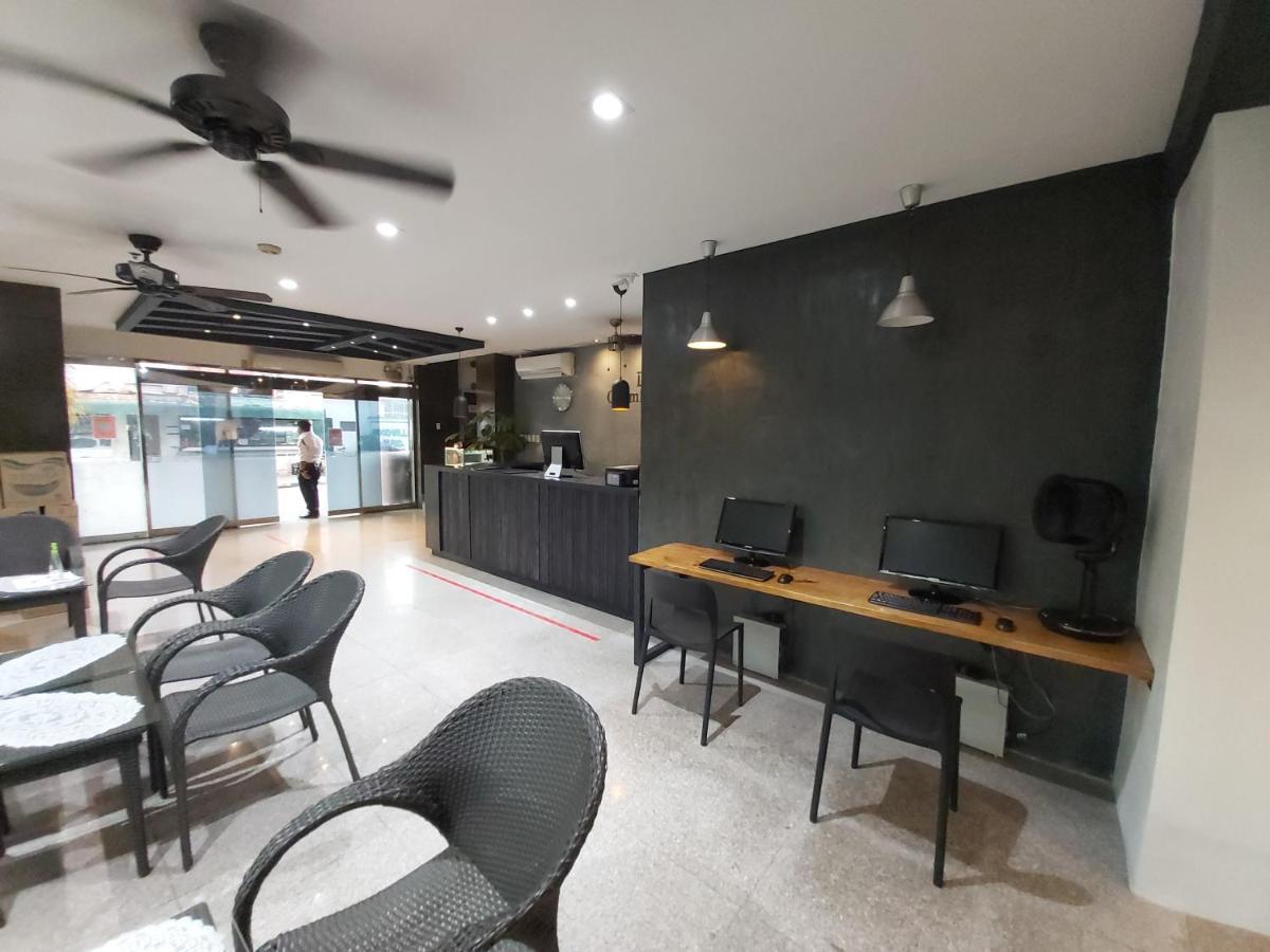 Dg Grami Hotel Paranaque City Екстериор снимка