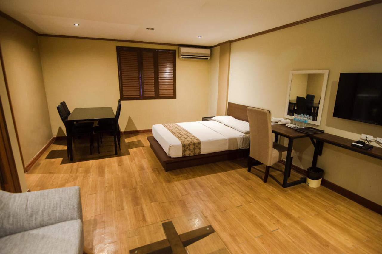 Dg Grami Hotel Paranaque City Екстериор снимка