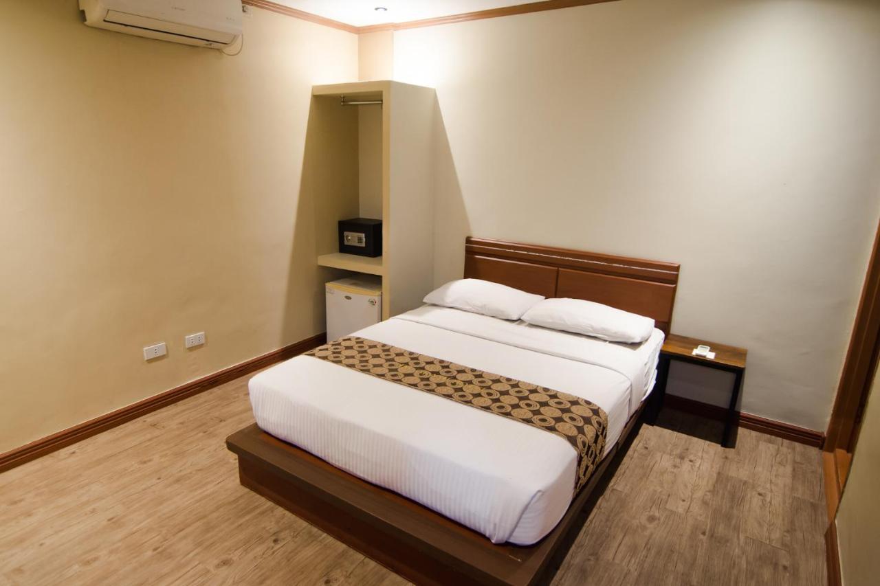 Dg Grami Hotel Paranaque City Екстериор снимка