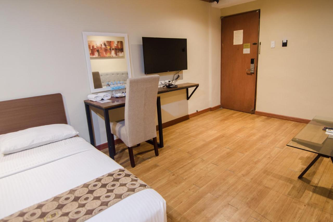 Dg Grami Hotel Paranaque City Екстериор снимка